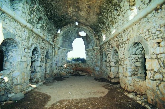 Bodrum’un Saklı Hazinesi: Küçük Tavşan Adası’ndaki Apostol Kilisesi’ni Keşfedin!